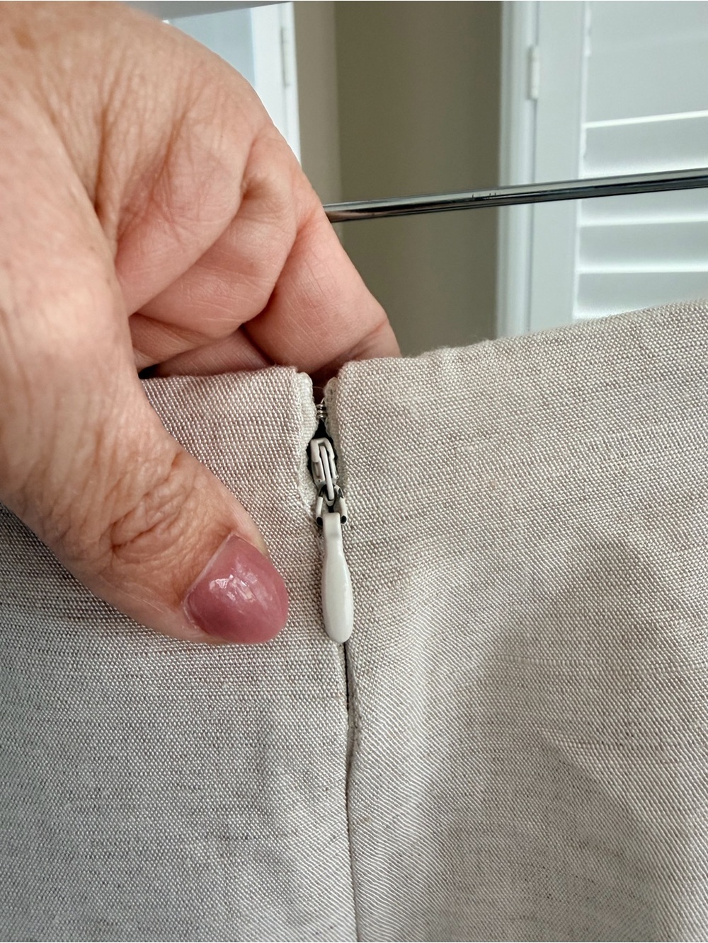 H&M Linen Blend Wrap Skirt in Light Beige Size 2 - Picture 3 of 8